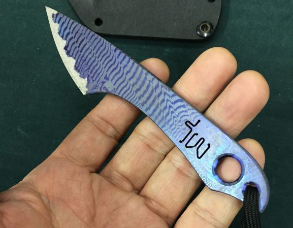 ウオーレントーマス、Warren Thomas タクティカルナイフ